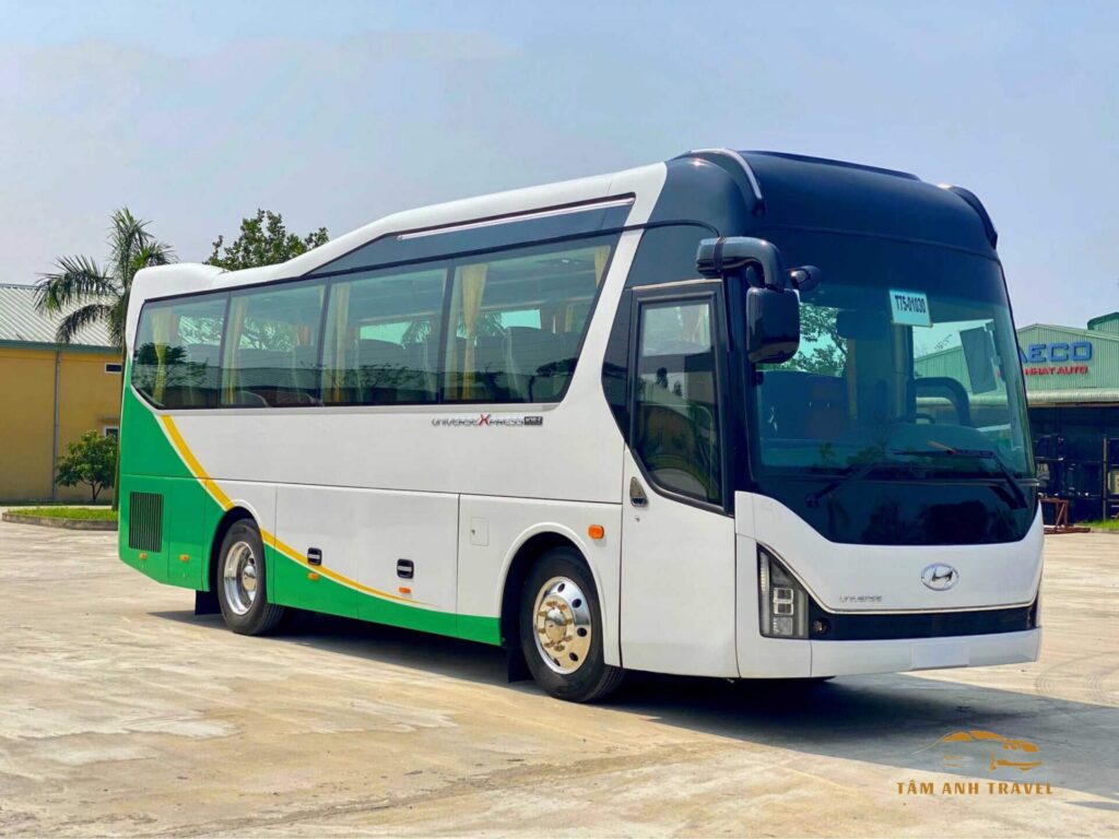 Đặt thuê xe 29 chỗ Đà Lạt - Xe đời mới, lái xe an toàn