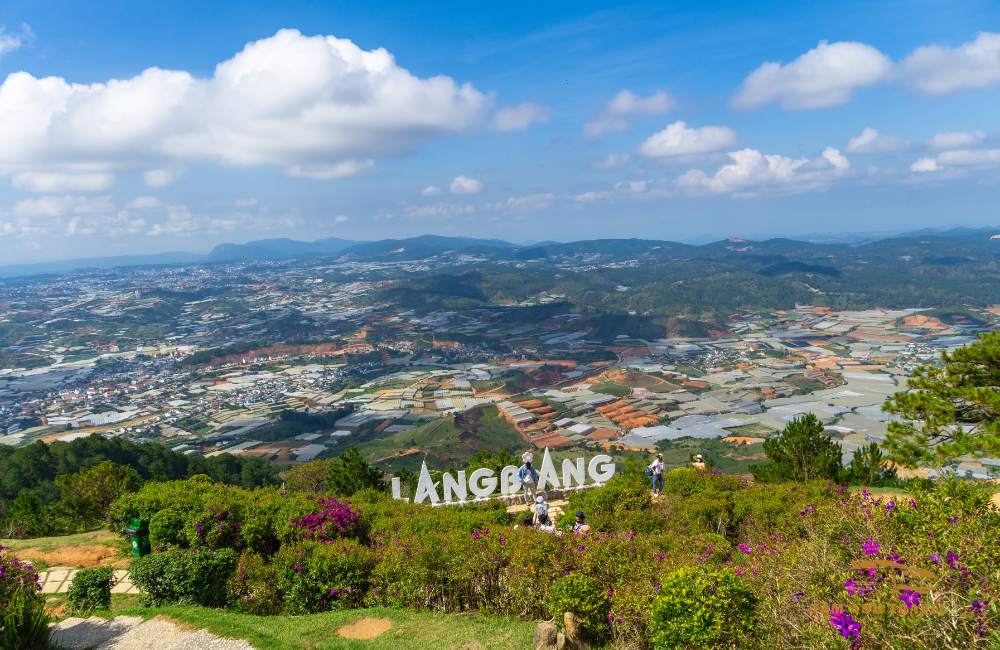 Một ngày nghỉ cuối tuần thư giãn tại Khu du lịch LangBiang