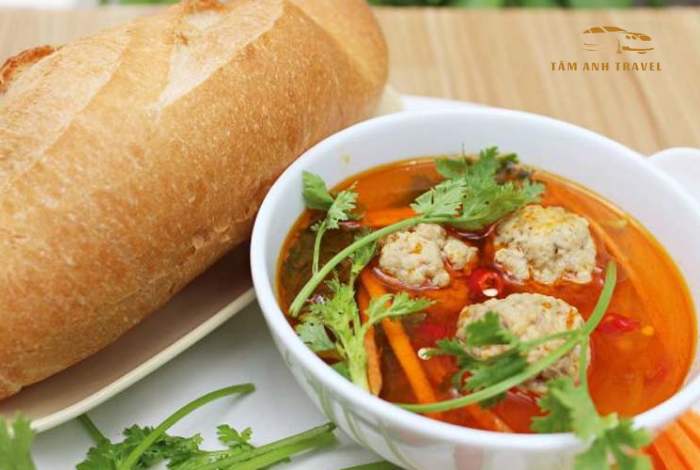 9 quán bánh mì xíu mại Đà Lạt ngon chuẩn vị được dân bản địa mách bảo