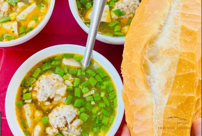 9 quán bánh mì xíu mại Đà Lạt ngon chuẩn vị được dân bản địa mách bảo