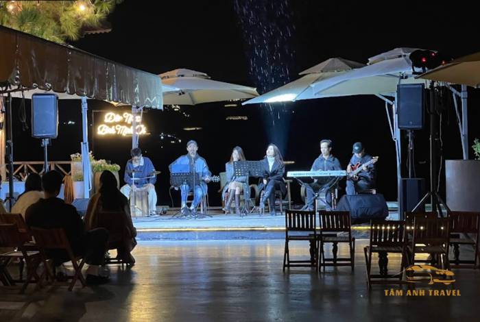 TOP 6 quán cafe view đẹp Đà Lạt ngắm trọn thành phố ngàn thông