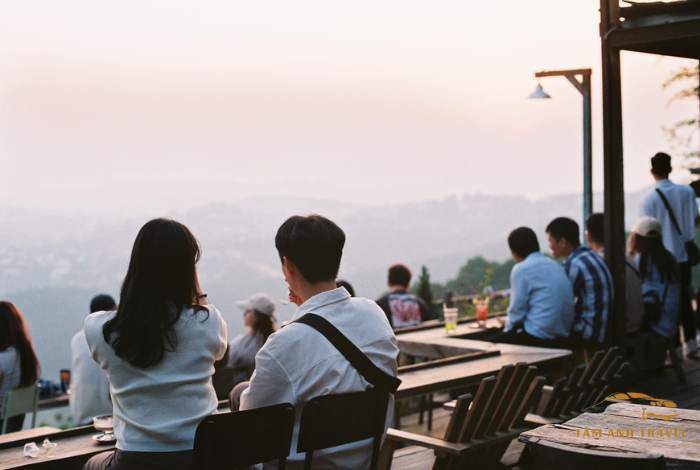 Top 8 quán cafe săn mây Đà Lạt check in "triệu like"
