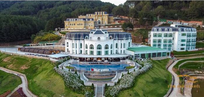 Top 9 Resort Đà Lạt nổi tiếng đẹp tựa trời Tây