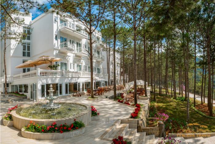 Top 9 Resort Đà Lạt nổi tiếng đẹp tựa trời Tây