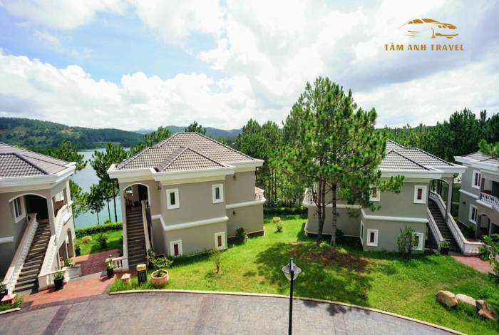 Top 9 Resort Đà Lạt nổi tiếng đẹp tựa trời Tây