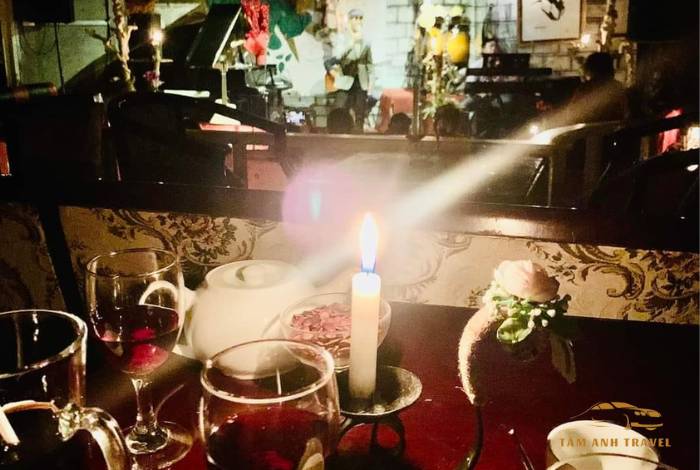 Phòng trà Đà Lạt mang đậm không khí hoài niệm xưa
