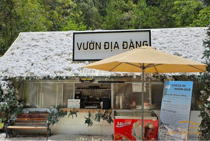 Review Vườn Địa Đàng Đà Lạt - Quán cafe bên suối