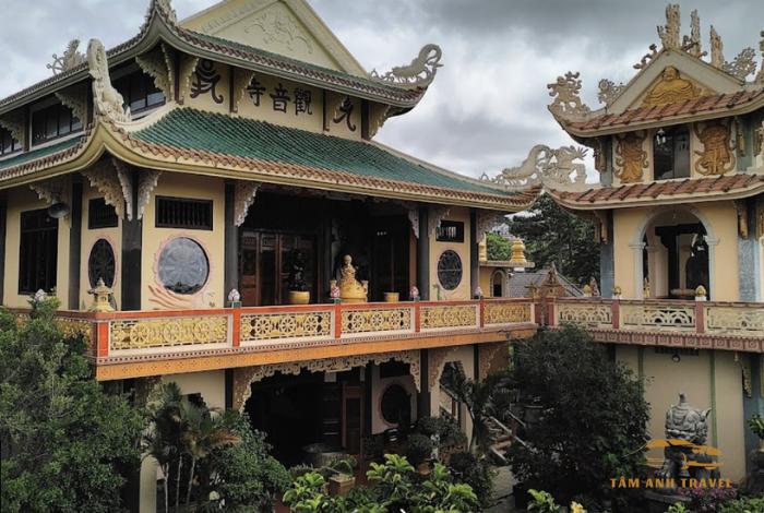 Ngôi chùa ở Đà Lạt linh thiêng