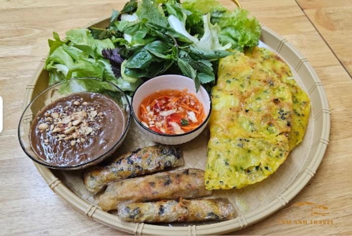 Top 8 Quán Bánh Xèo Đà Lạt Ngon Nhất Bạn Không Thể Bỏ