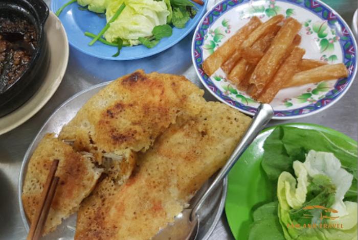 Top 8 Quán Bánh Xèo Đà Lạt Ngon Nhất Bạn Không Thể Bỏ