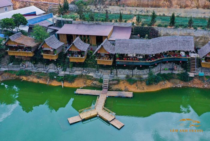 An Sơn Hồ Đà Lạt: nhà hàng phong cách cổ trấn độc đáo