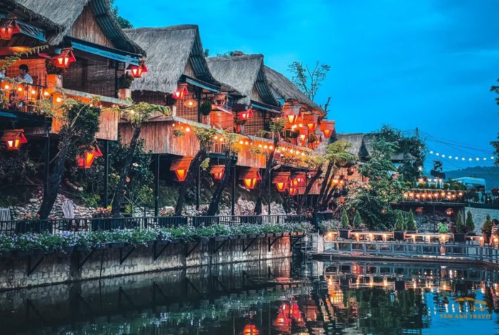An Sơn Hồ Đà Lạt: nhà hàng phong cách cổ trấn độc đáo