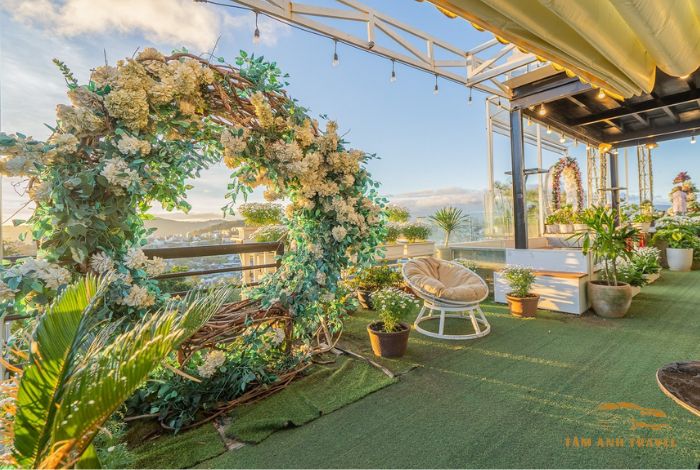 Review chi tiết Đà Lạt Golf Cafe: Có gì đặc biệt đến thế?