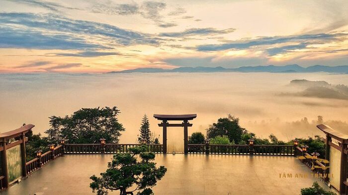 Cổng trời Đà Lạt có view đẹp tựa tiên cảnh