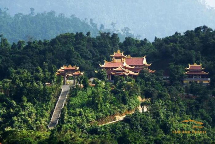 Thiền Viện Trúc Lâm Đà Lạt: Ngôi chùa đẹp như tranh