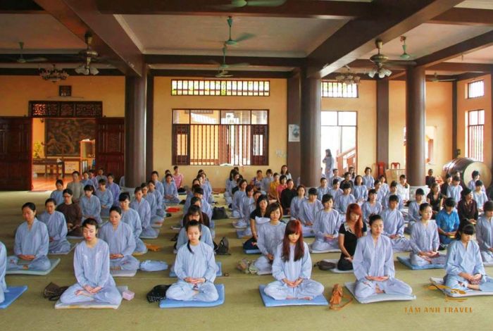 Thiền Viện Trúc Lâm Đà Lạt: Ngôi chùa đẹp như tranh