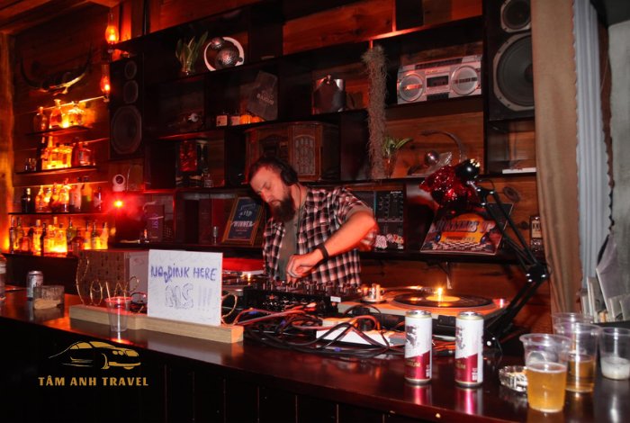 Quán Cocktail Bar Đà Lạt được giới trẻ "săn đón" nhất