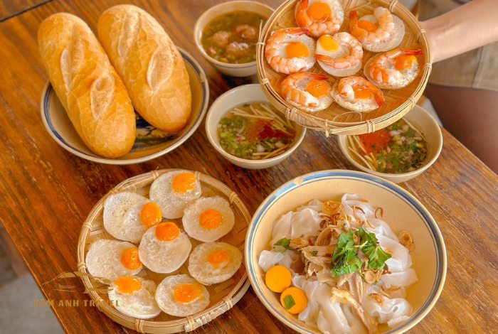 Tiệm Ăn Bếp Đà Lạt: Thiên đường ăn vặt cho giới trẻ