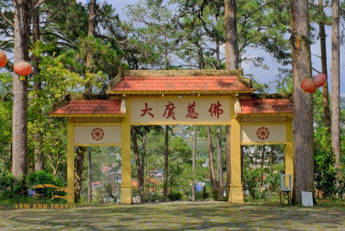 Chùa Tàu Đà Lạt: Kiến trúc ấn tượng