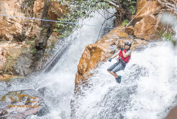 TOP 2 địa điểm chơi Zipline Đà Lạt