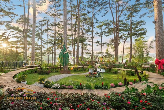 Cafe Lặng Art Đà Lạt - Nơi lan toả trái tim yêu thương