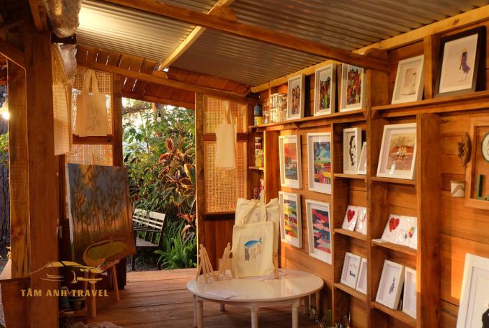 Cafe Lặng Art Đà Lạt - Nơi lan toả trái tim yêu thương