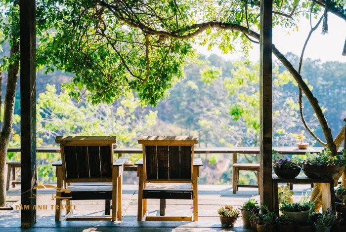 Tiệm cà phê Nắng Thuỷ Tinh - Quán cafe chữa lành Đà Lạt