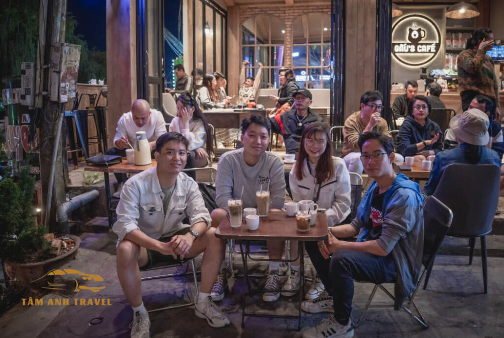 Gấu's Cafe - Quán cà phê mở cửa 24/24 ngay trung tâm Đà Lạt