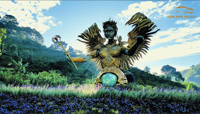 Tượng các vị thần tại The God Valley Đà Lạt
