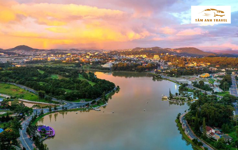 Hồ Xuân Hương Đà Lạt
