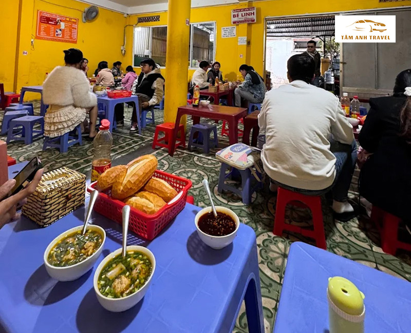 Quán bánh mì xíu mại Bé Linh Đà Lạt