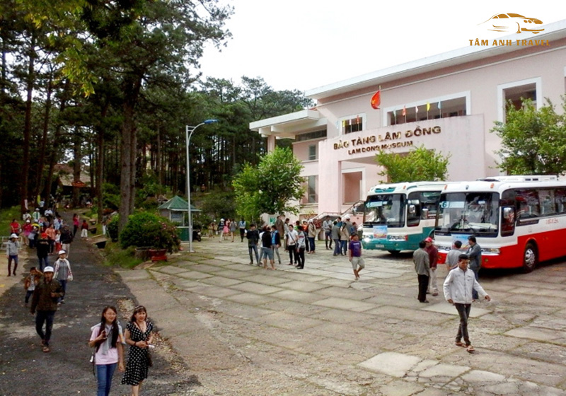 Tham quan Bảo tàng Lâm Đồng