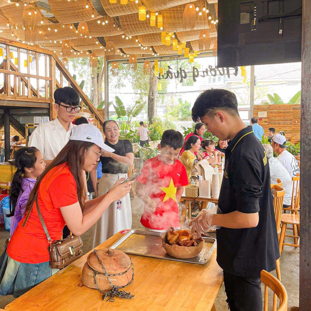 gà nướng lu đà lạt