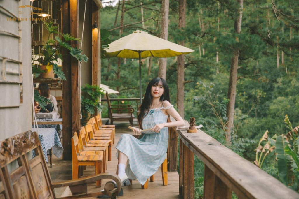 lưng chừng cafe đà lạt