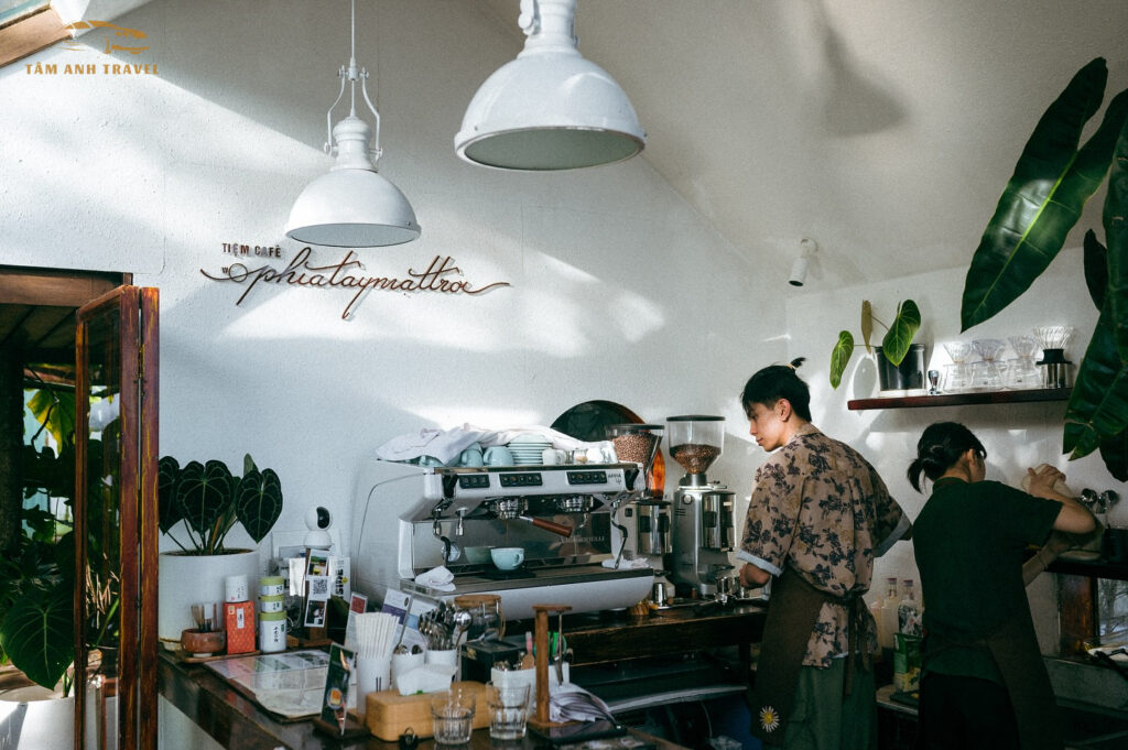 tiệm cà phê phía tây mặt trời - specialty coffee da lat