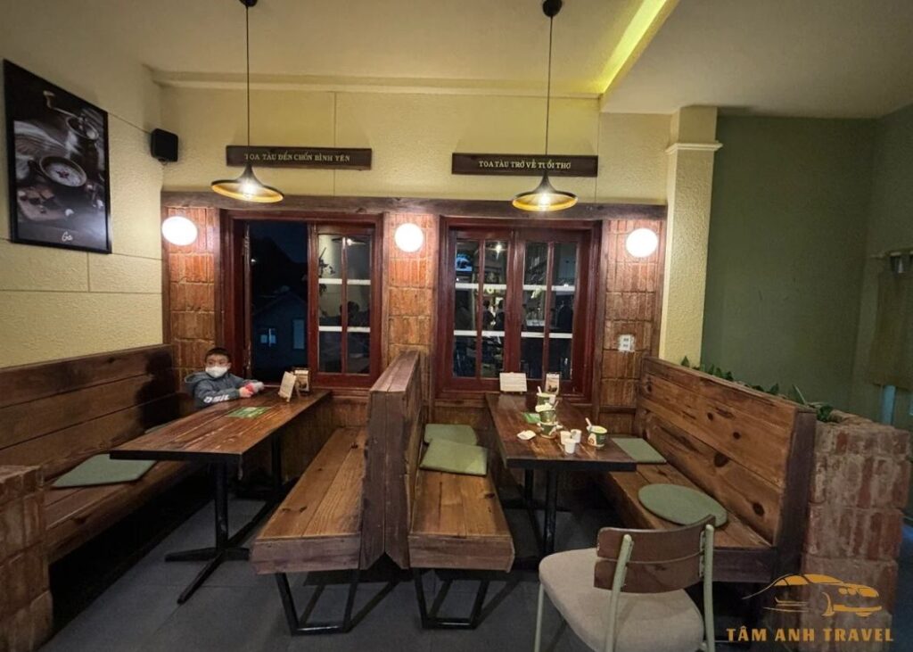 Chạm Cafe & Kem Bơ Đà Lạt