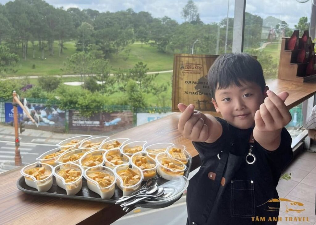 Cafe Tỏi Đen Đà Lạt