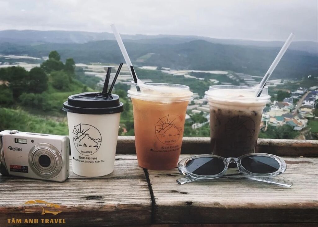 Quán cafe Trên Đồi Có Mây