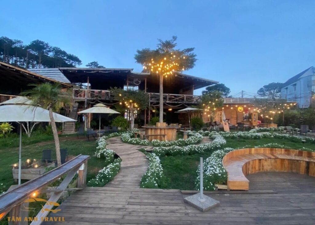 Quán cafe Trên Đồi Có Mây