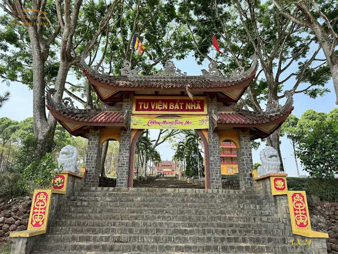 tu viện bát nhã