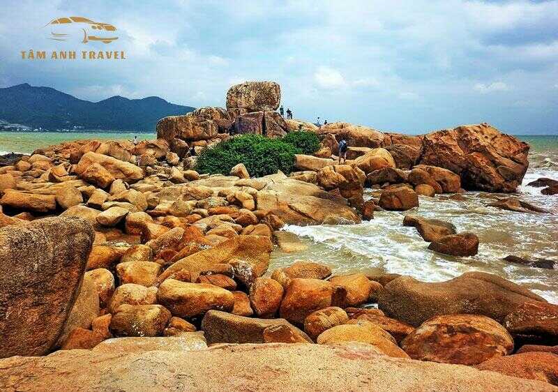 Hòn Chồng Nha Trang