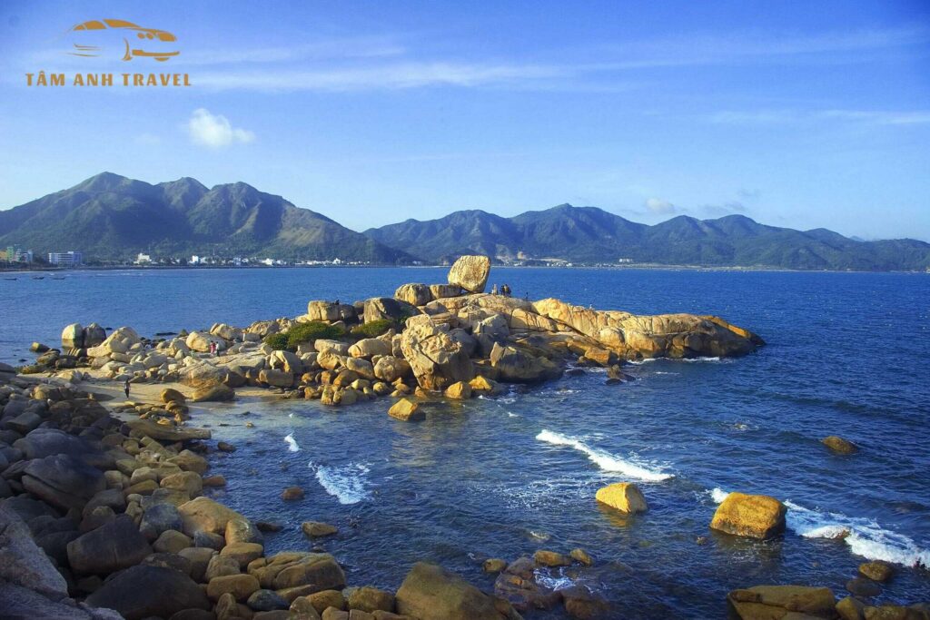 Hòn Chồng Nha Trang